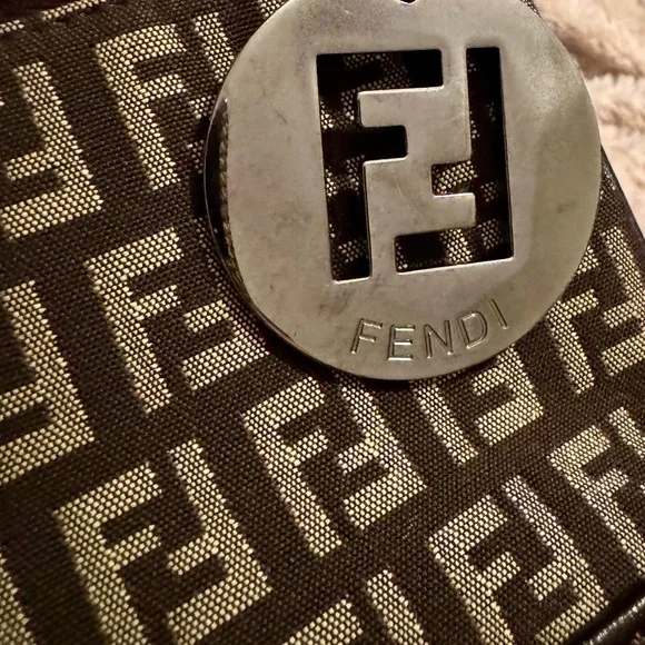 Authentic Fendi crossbody and wallet - Picture 5 of 10